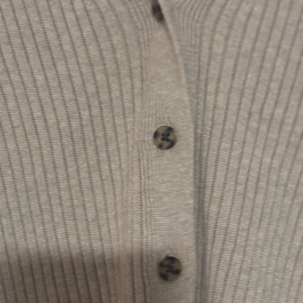 GAP Cobblestone Ribbed Button-Up Cardigan - Picture 4 of 6